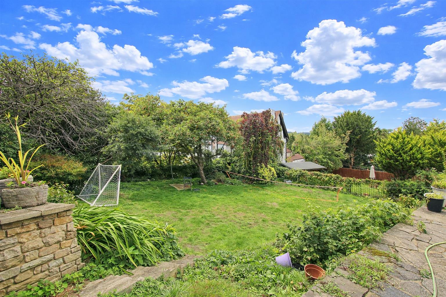 Woodcote Grove Road, Coulsdon